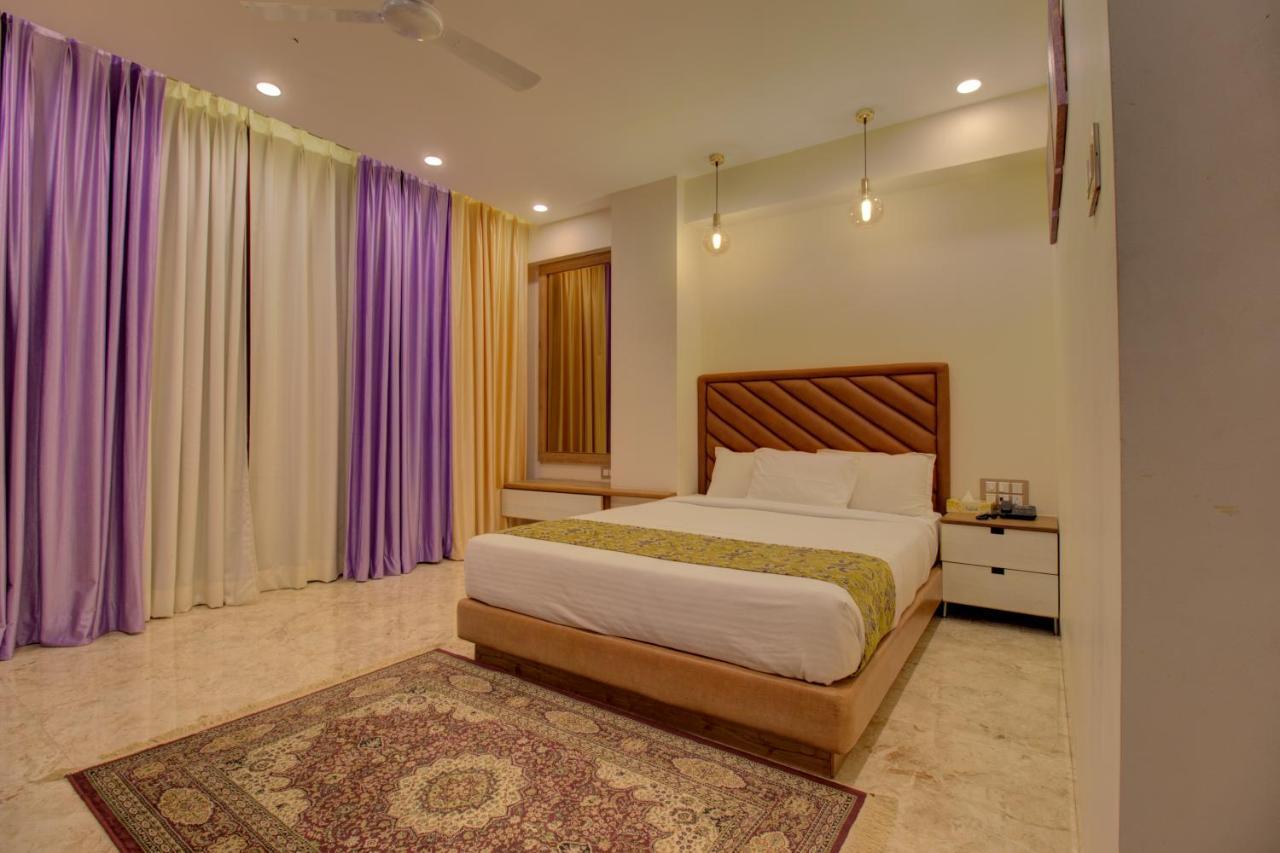 Greenstones Boutique Hotel Nashik Exterior photo